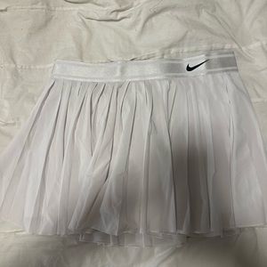 Nike tennis skort
